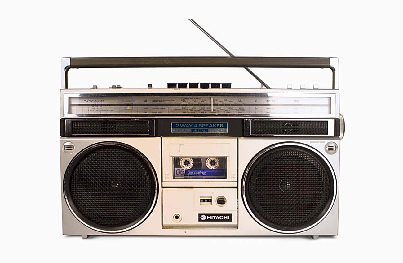 Hitachi 2Way 4Speaker